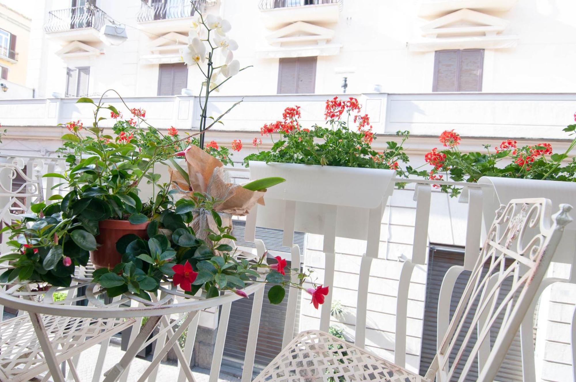 Отель Relais Bijoux Napoli Экстерьер фото