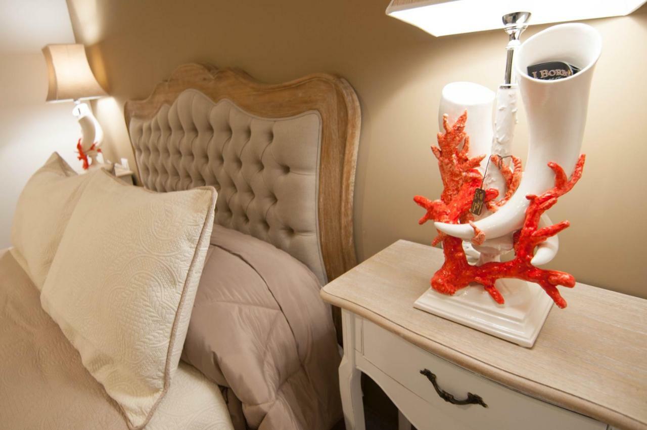 Отель Relais Bijoux Napoli Экстерьер фото